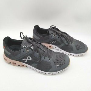 On Cloud  Swiss Engineering Women Cloudflow 2.0 Gray Top  Running Shoes 9